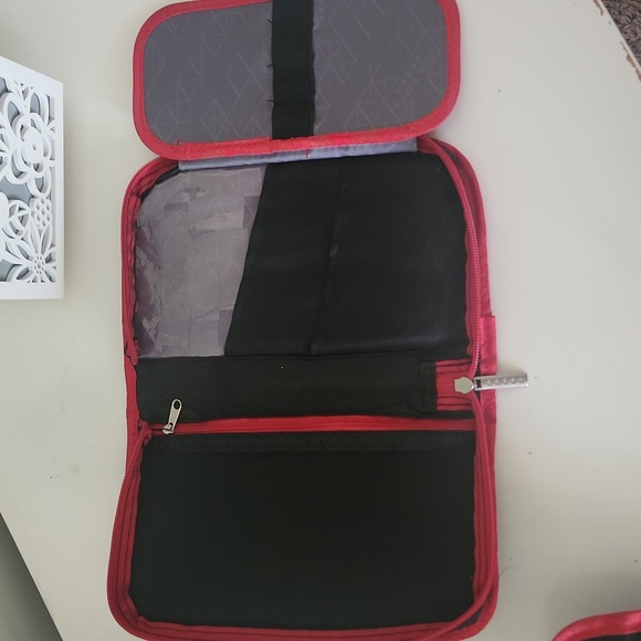 ✏️ Set of 4 pencil cases - Picture 9 of 9